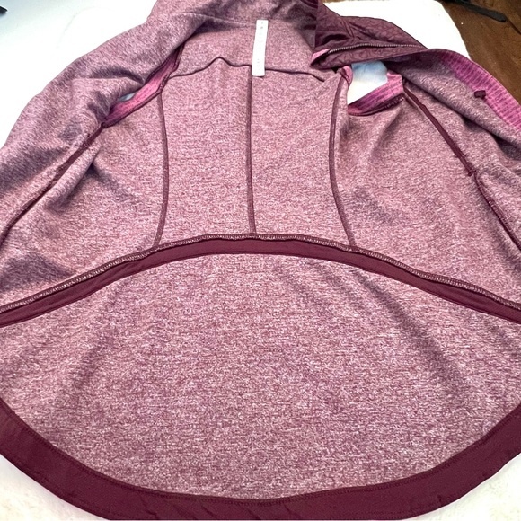 Lululemon Rebel Runner Vest Petal Camo Embossed Hyper Stripe Bumble Berry Sz 6 - Picture 10 of 16